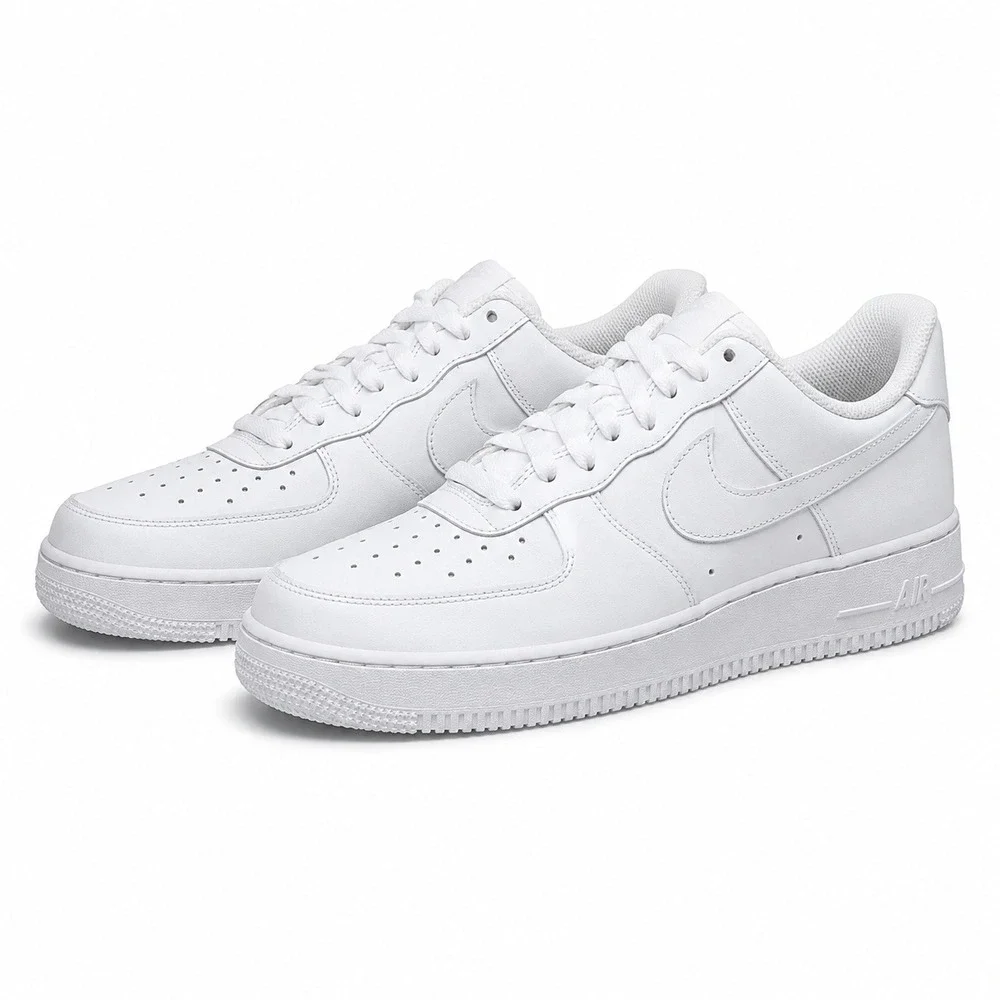 Nike Air Force 1 07 Mens Size 8 White CW2288-111 Good Condition Low Top Sneaker